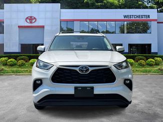 Used 2023 Toyota Highlander XLE AWD/4WD video 2