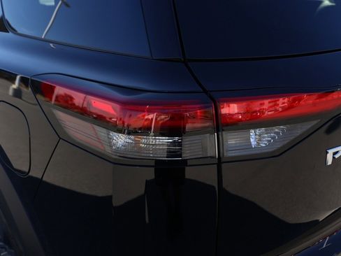 New 2025 Nissan Pathfinder SV w/ Cargo Package image 7