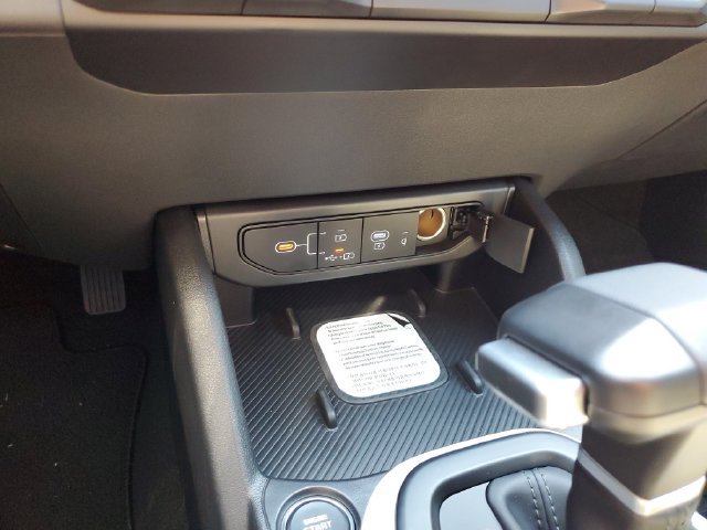 New 2026 Kia K4 GT-Line Turbo FWD image 32
