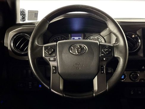 Used 2019 Toyota Tacoma TRD Sport image 13