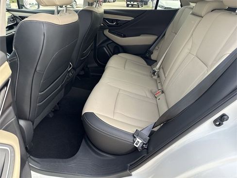 Used 2025 Subaru Outback Limited image 16