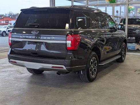 Certified 2023 Ford Expedition XLT image 9