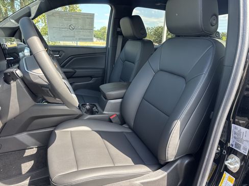 New 2026 Chevrolet Colorado LT w/ LT Convenience Package AWD/4WD image 6