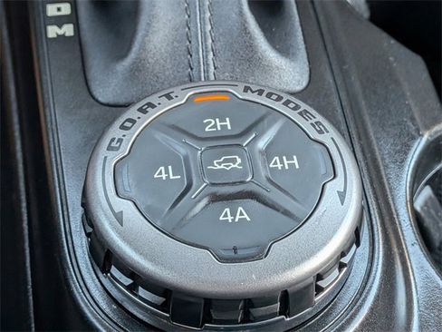 Used 2022 Ford Bronco Wildtrak image 26