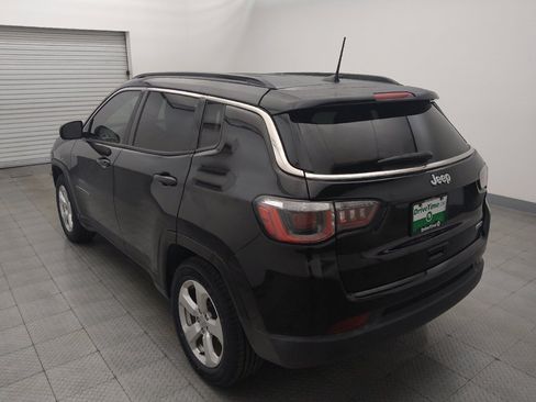 Used 2018 Jeep Compass Latitude w/ Popular Equipment Group FWD image 5