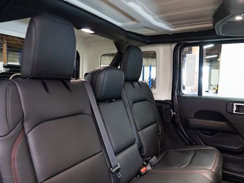 New 2026 Jeep Wrangler Unlimited Rubicon AWD/4WD image 28