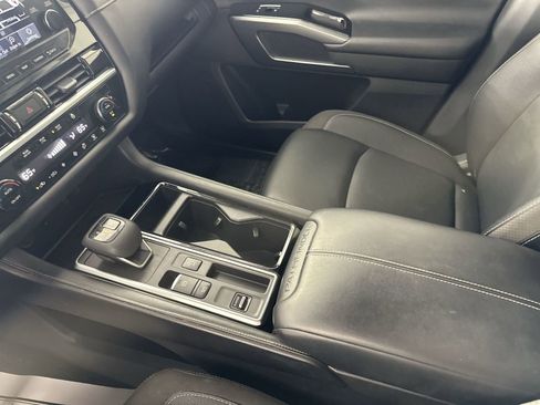 Used 2023 Nissan Pathfinder SL w/ Cargo Package image 21