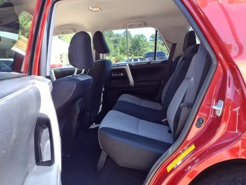 Used 2014 Toyota 4Runner SR5 AWD/4WD image 16