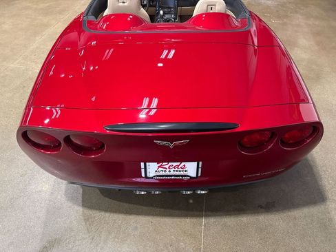 Used 2008 Chevrolet Corvette Convertible w/ Preferred Equipment Group RWD image 97