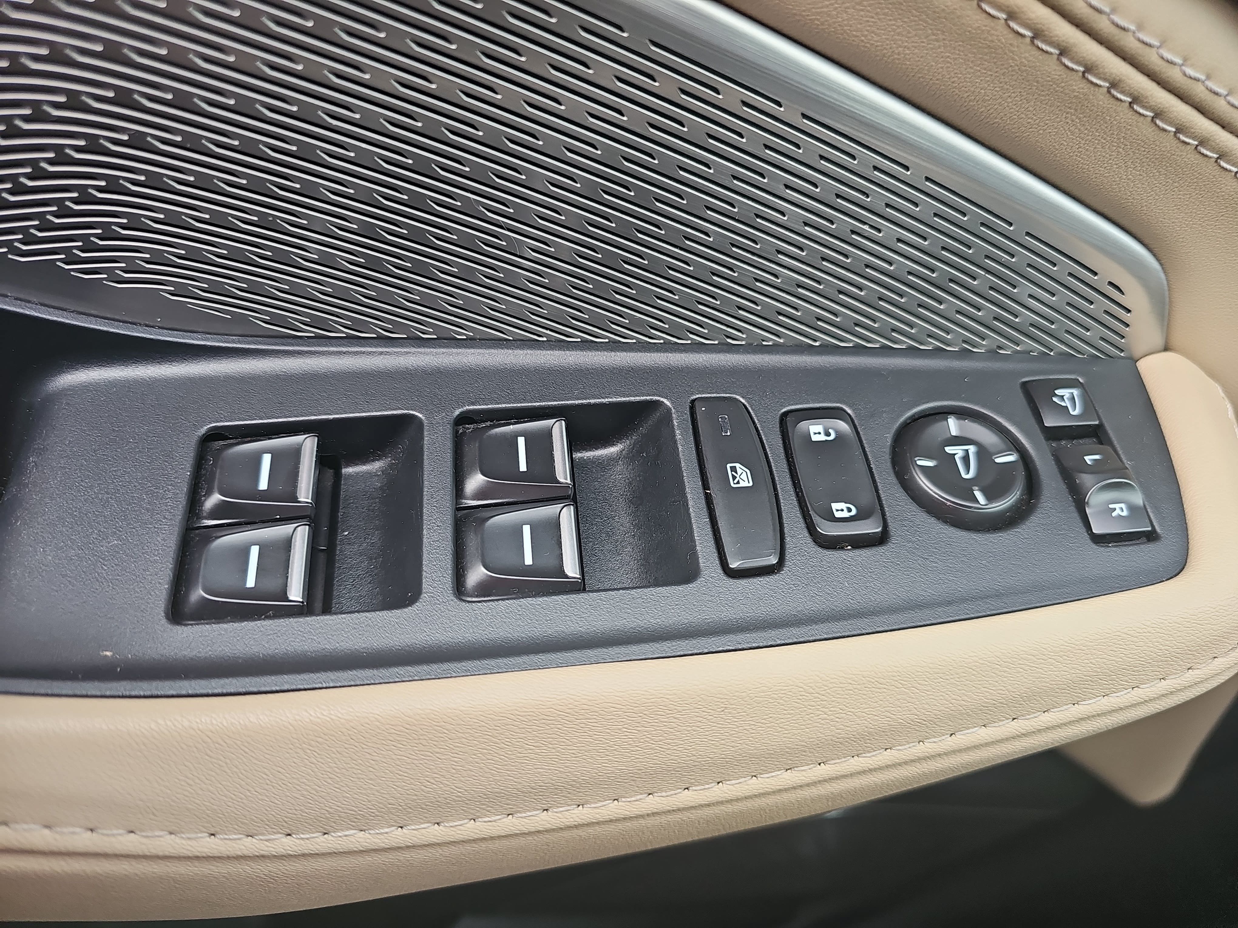 Certified 2024 Acura MDX w/ Advance Package AWD/4WD image 27