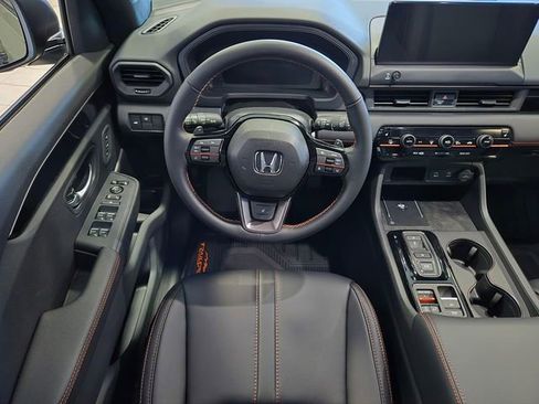New 2026 Honda Pilot TrailSport image 7