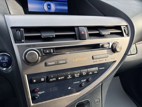 Used 2013 Lexus RX 450h AWD image 17