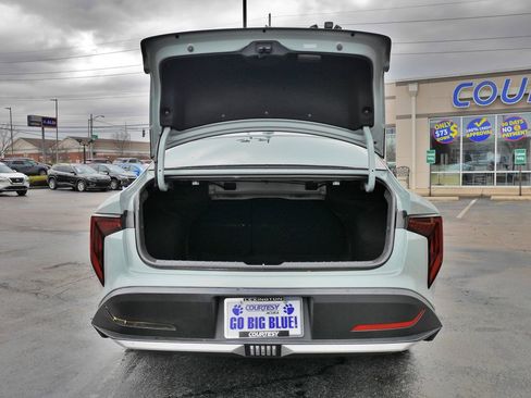 Used 2025 Kia K4 LXS image 15