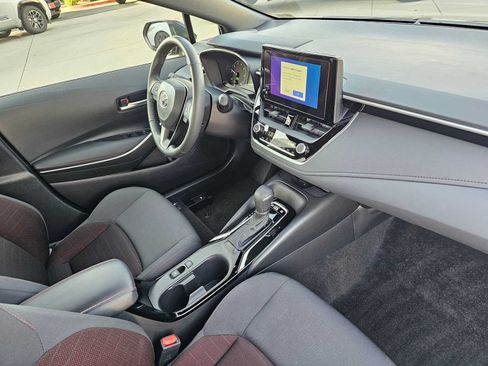 Certified 2024 Toyota Corolla SE w/ SE Package FWD image 11
