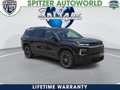 New 2026 Chevrolet Traverse LT w/ Sun and Wheel Package AWD/4WD image 2