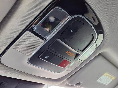 Used 2025 Hyundai Tucson SEL FWD image 17