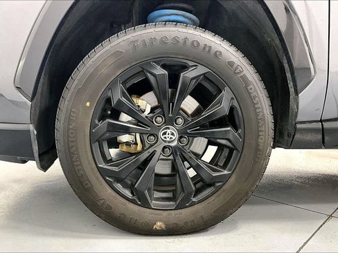 Used 2022 Toyota RAV4 XSE AWD/4WD image 10