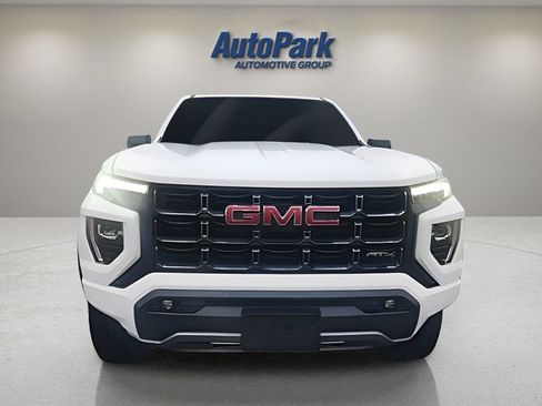 Used 2023 GMC Canyon AT4 AWD/4WD image 2