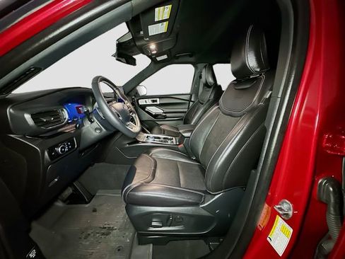 Certified 2024 Ford Explorer ST w/ Equipment Group 401A image 17