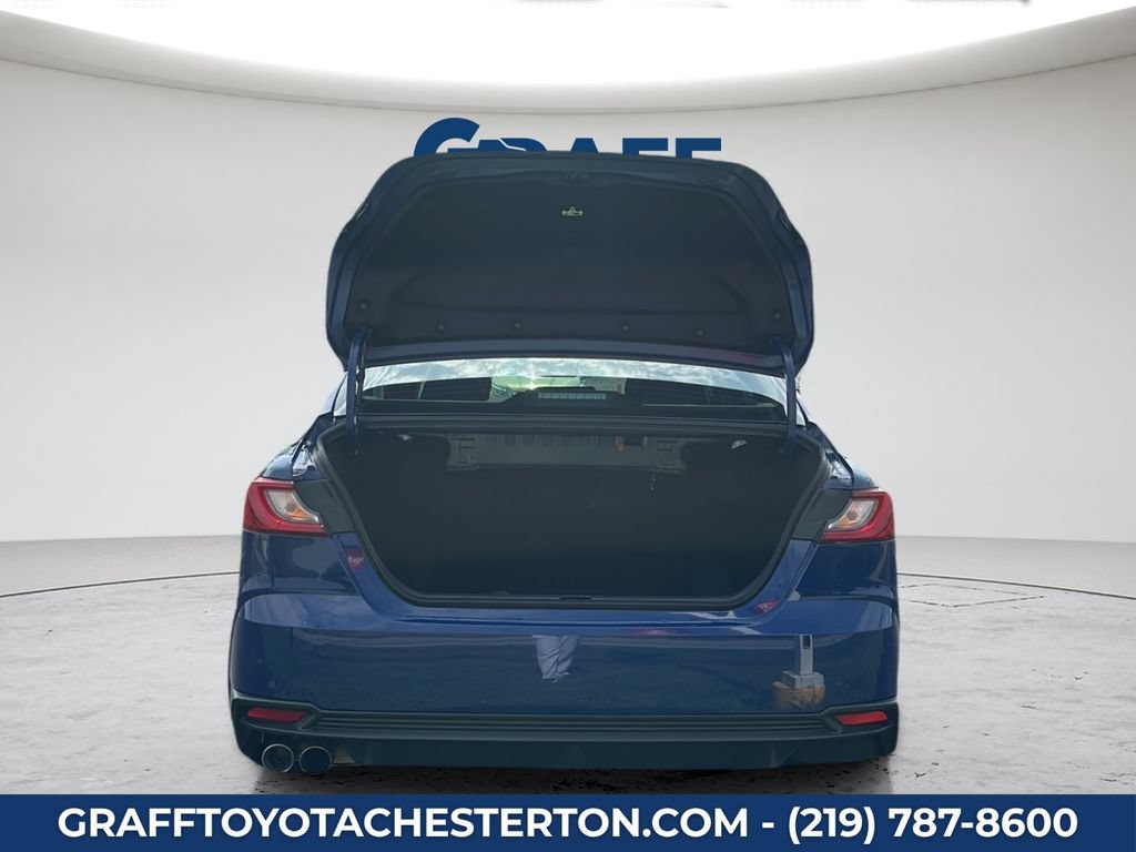 Used 2025 Toyota Camry SE FWD image 16