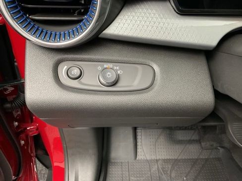 New 2026 Chevrolet Trax LT image 13