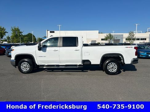 Used 2025 Chevrolet Silverado 2500 LT w/ Safety Package AWD/4WD image 3