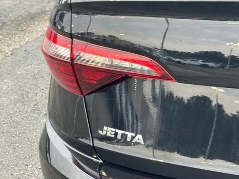 Used 2021 Volkswagen Jetta SEL FWD image 13