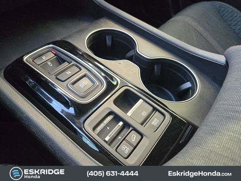 Used 2025 Honda Pilot Sport image 21