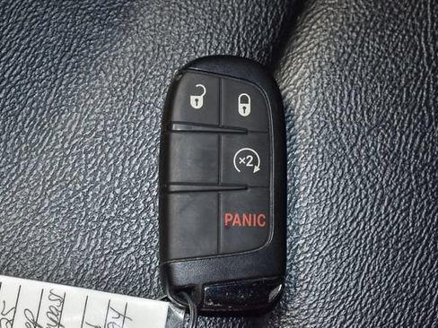 Used 2025 Jeep Compass Limited AWD/4WD image 26