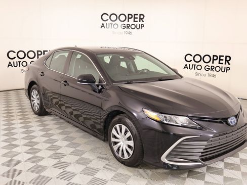 Used 2023 Toyota Camry LE FWD image 1