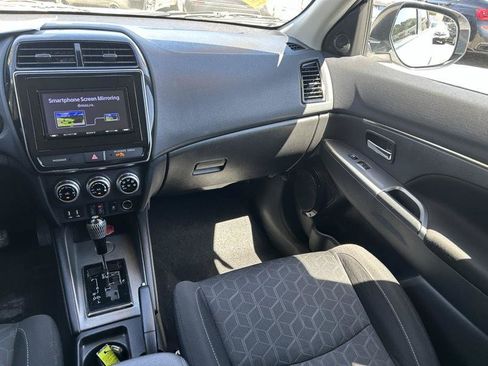 Used 2021 Mitsubishi Outlander Sport SE FWD image 13