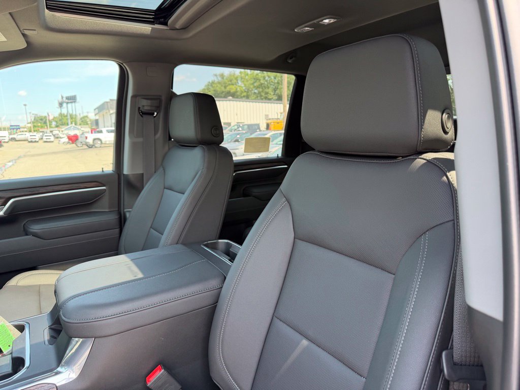 New 2026 GMC Sierra 2500 SLT w/ SLT Premium Package AWD/4WD image 17