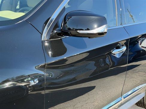 Used 2019 INFINITI QX60 Luxe w/ Essential Package image 11