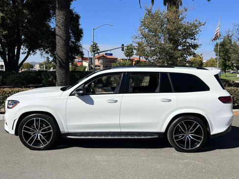 Used 2021 Mercedes-Benz GLS 580 4MATIC image 27