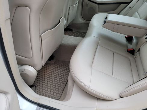 Used 2016 Mercedes-Benz E 350 4MATIC Sedan image 49