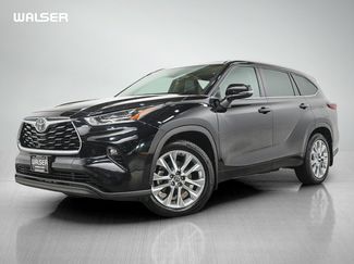 Used 2020 Toyota Highlander Limited AWD/4WD video 1