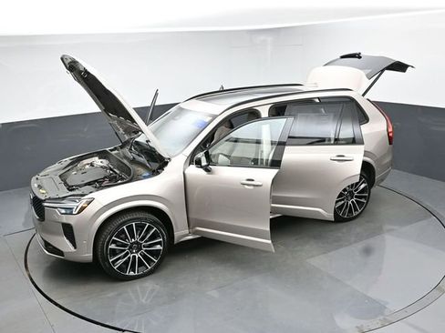 New 2026 Volvo XC90 B6 Ultra w/ Protection Package Premier image 53