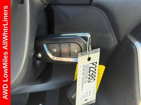 Used 2022 Toyota RAV4 LE AWD/4WD image 30