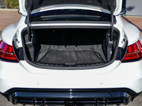 Used 2023 Audi e-tron GT Prestige image 27