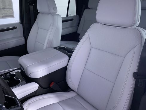 New 2025 Chevrolet Tahoe Premier image 11