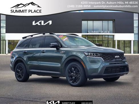 Certified 2022 Kia Sorento S w/ Panoramic Sunroof Package AWD/4WD image 1