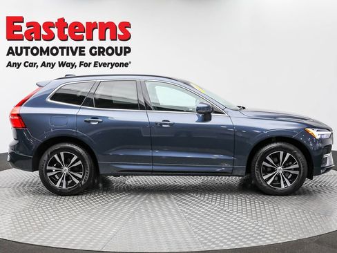 Used 2023 Volvo XC60 B5 Core image 4