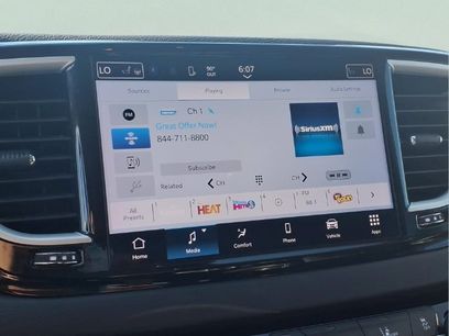 Used 2024 Chrysler Pacifica Touring-L