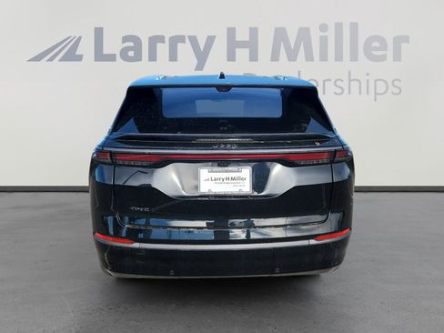 New 2025 Jeep Wagoneer S Launch Edition image 5