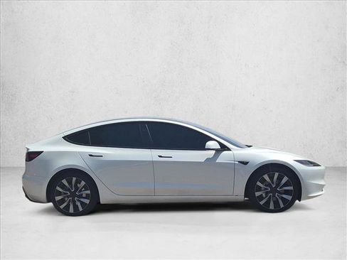 Used 2025 Tesla Model 3 Long Range AWD/4WD image 4