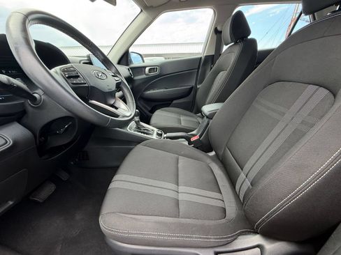 Used 2026 Hyundai Venue SEL FWD image 25