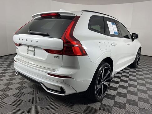 Used 2023 Volvo XC60 B5 Ultimate w/ Climate Package image 10