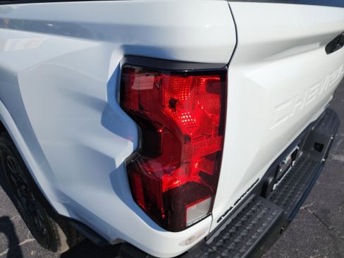 New 2026 Chevrolet Colorado W/T image 8