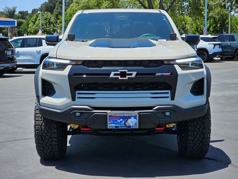 New 2026 Chevrolet Colorado ZR2 w/ ZR2 Bison Edition AWD/4WD image 2