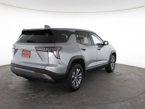 Used 2025 Chevrolet Equinox LT image 12